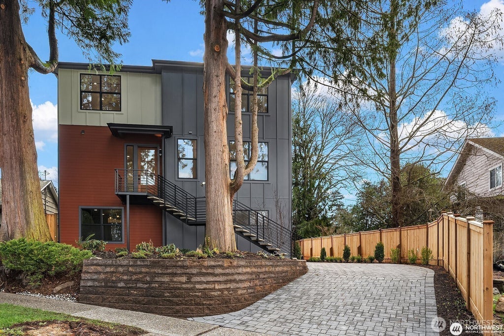 Photo of 2615 NE 87th Street, Seattle, WA 98115 (MLS # 2591693)