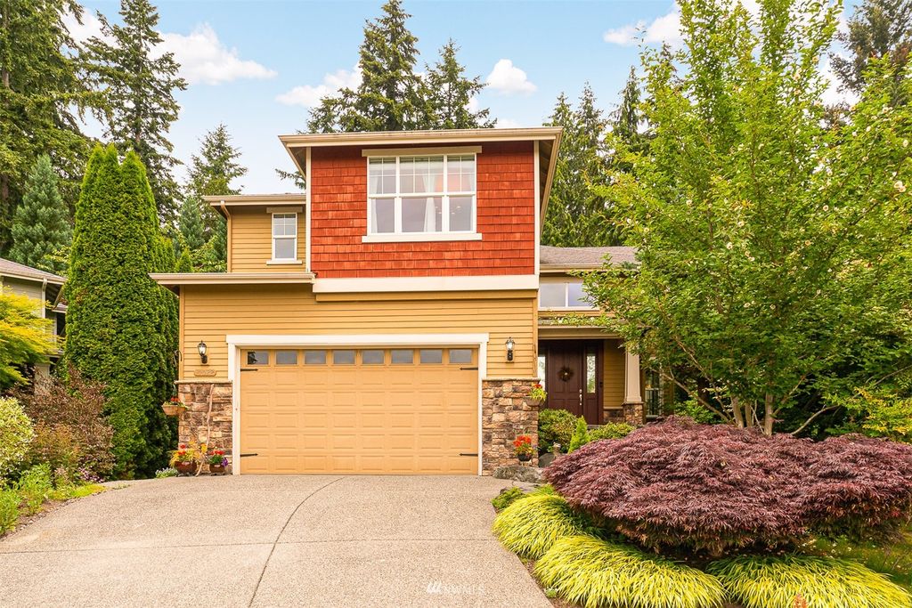 Photo of 17022 NE 113th Court, Redmond, WA 98052 (MLS # 1967740)