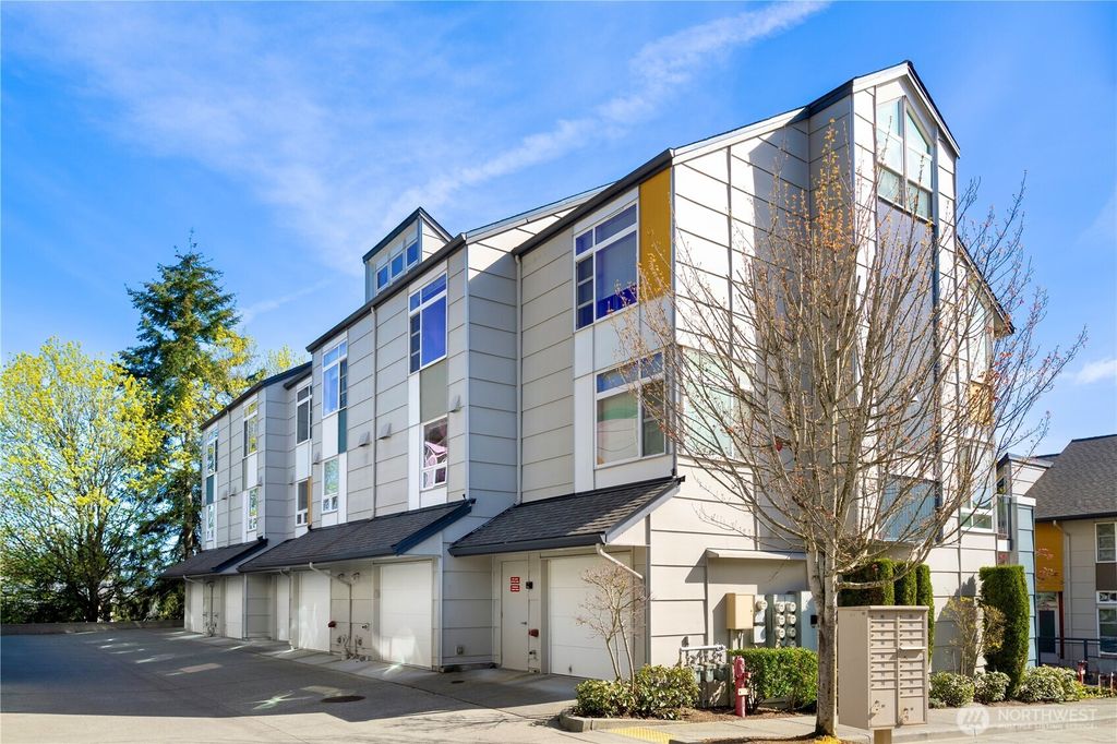 Photo of 15130 NE 81st Way #102, Redmond, WA 98052 (MLS # 2359625)