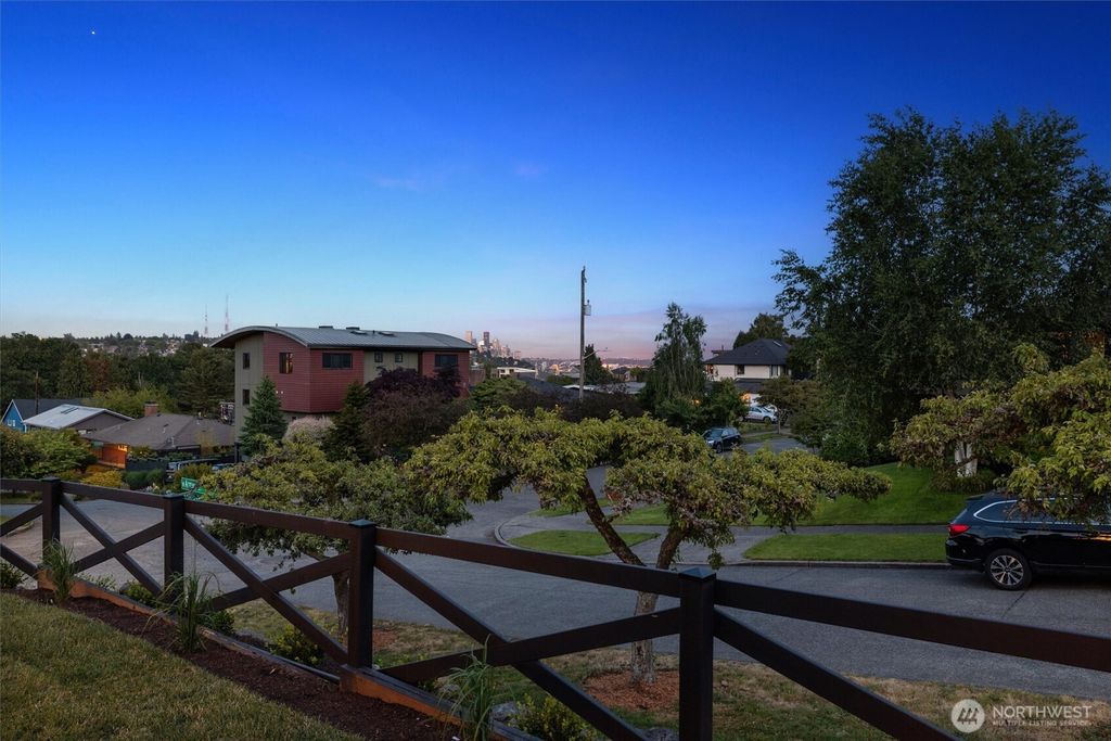 Photo of 2604 W Armour Street, Seattle, WA 98199 (MLS # 2384884)