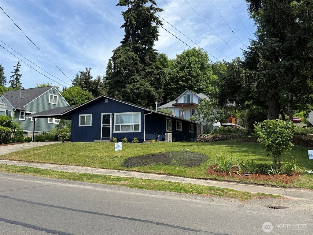 Photo of 722 Central Street SE, Olympia, WA 98501 (MLS # 2541045)