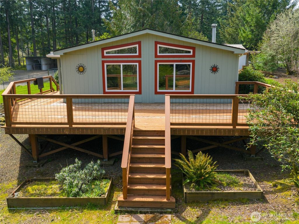 Photo of 5010 Offut Lake Road SE, Tenino, WA 98589 (MLS # 2513615)