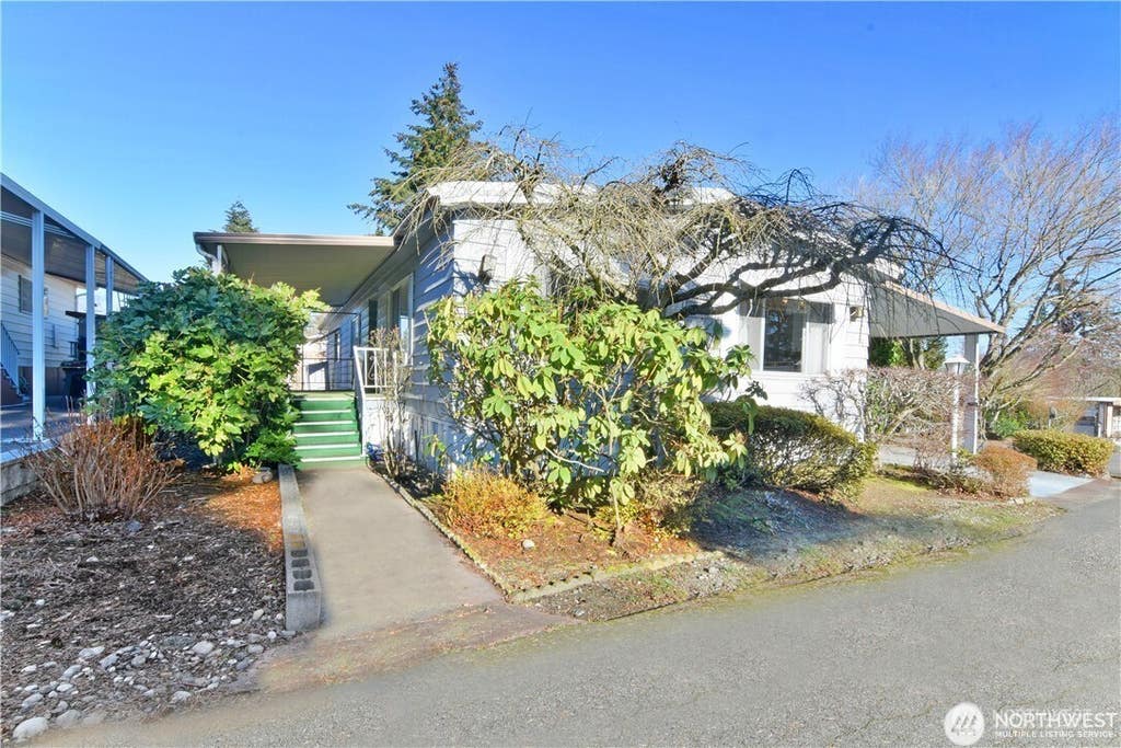 Photo of 13320 Hwy 99 #154, Everett, WA 98204 (MLS # 2574194)