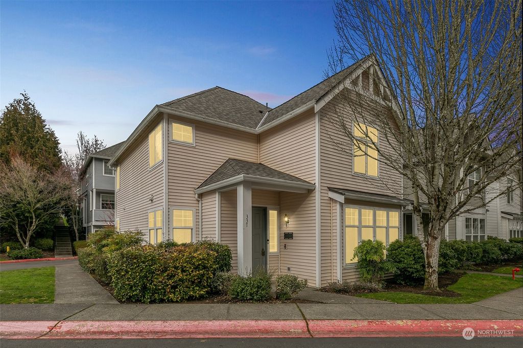 Photo of 337 227th Lane NE #135, Sammamish, WA 98074 (MLS # 2057069)