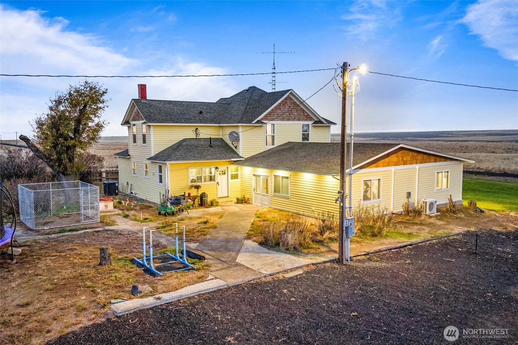 Photo of 529 E Urquhart Road, Ritzville, WA 99169 (MLS # 2455403)