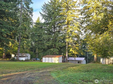 Photo of 310 E Rauschert Road, Grapeview, WA 98546 (MLS # 2445219)