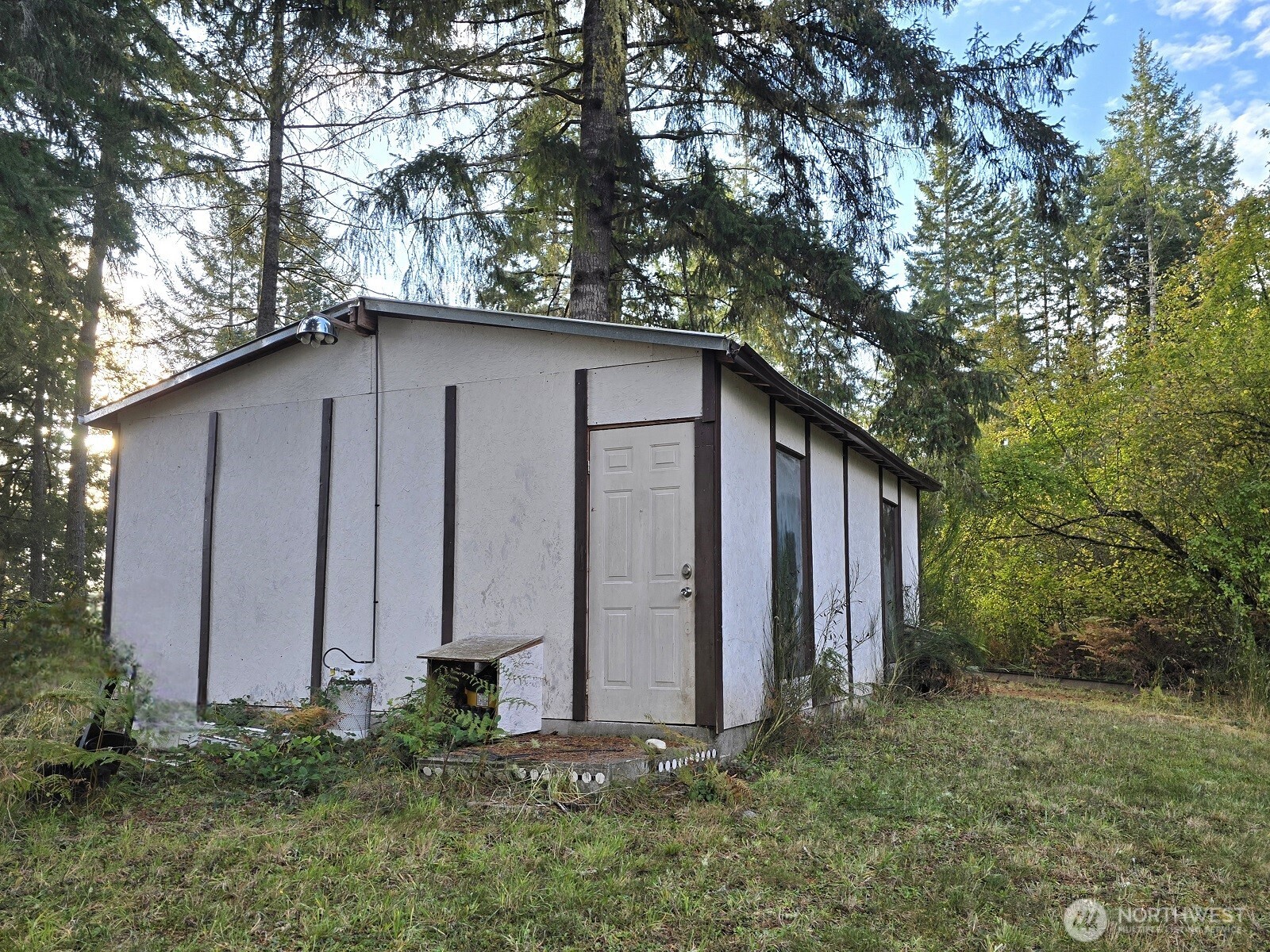 310 E Rauschert Road