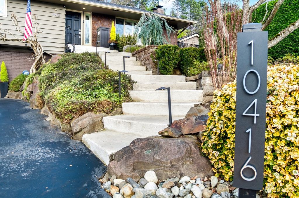 Photo of 10416 NE 195th Street, Bothell, WA 98011 (MLS # 2197819)