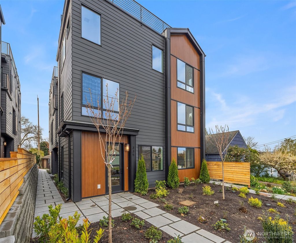 Photo of 333 NW 47th Street #B, Seattle, WA 98107 (MLS # 2469448)