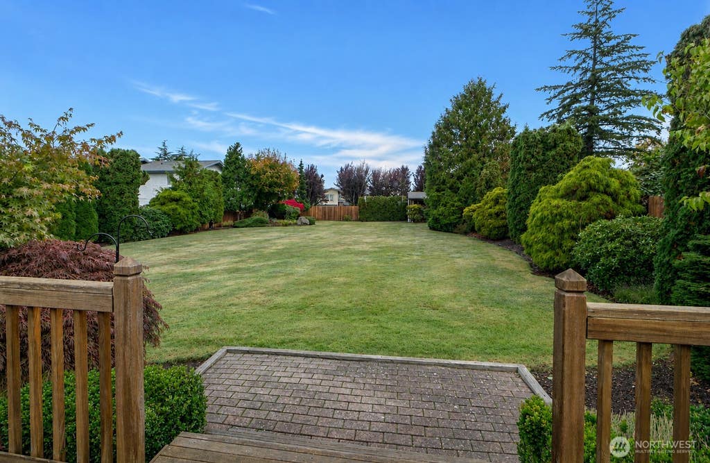 Photo of 718 C Street, Blaine, WA 98230 (MLS # 2570947)