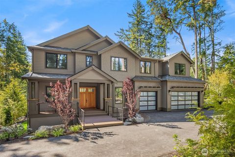 Photo of 4740 Rose Avenue NE, Bainbridge Island, WA 98110 (MLS # 2442987)