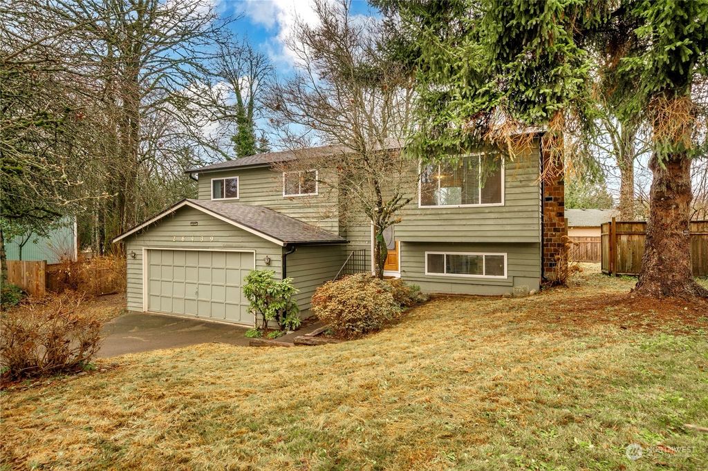 Photo of 26439 199th Place SE, Covington, WA 98042 (MLS # 2184477)