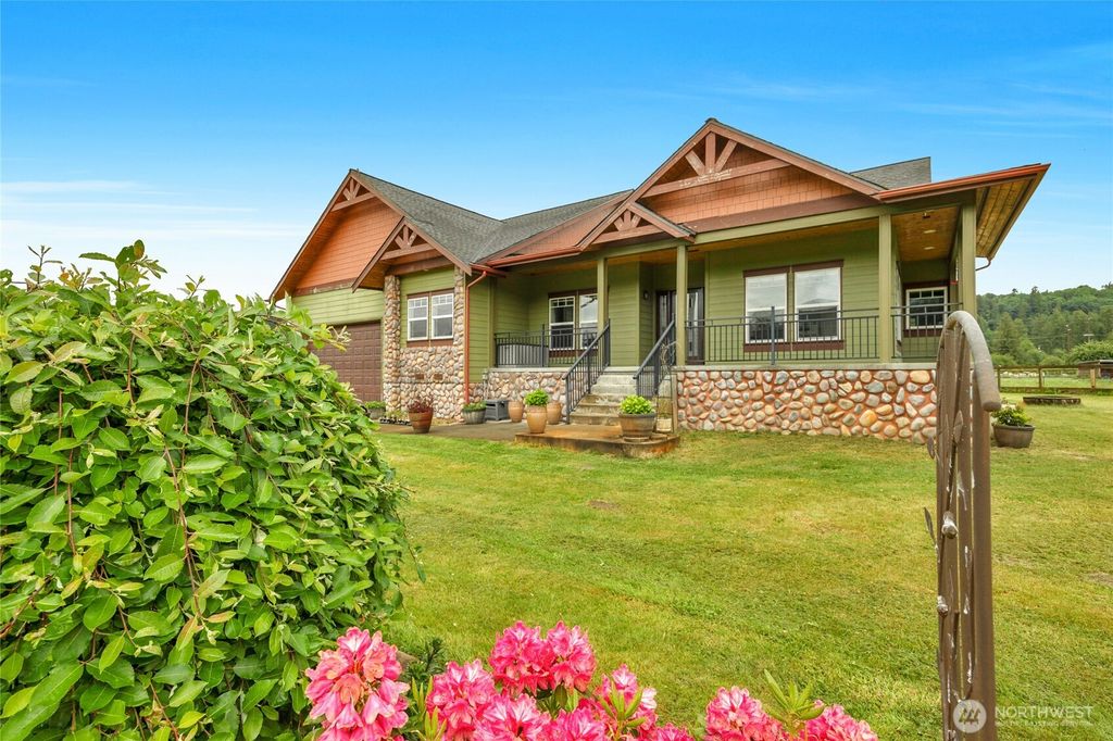 Photo of 26812 162nd Street SE, Monroe, WA 98272 (MLS # 2421188)