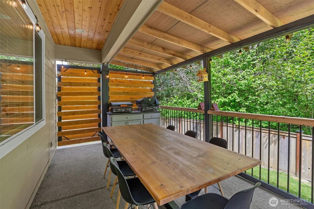 listing image 9368609752588060303