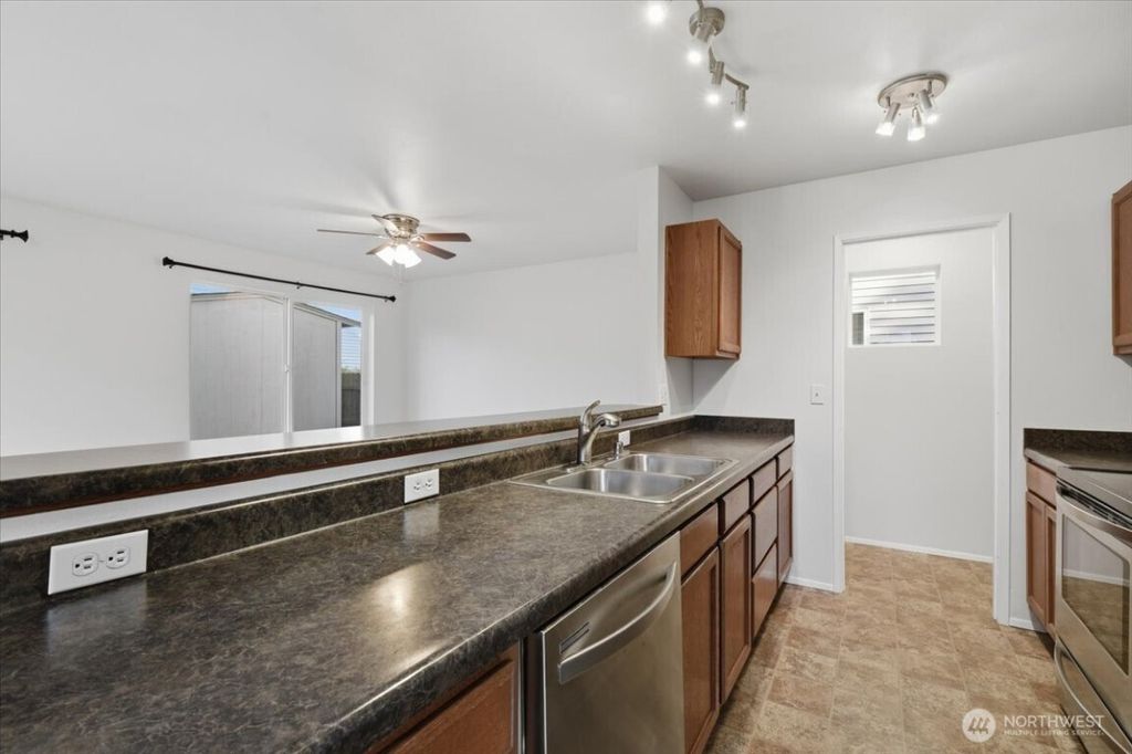 Photo of 2405 104th Avenue SE, Lake Stevens, WA 98258 (MLS # 2557616)