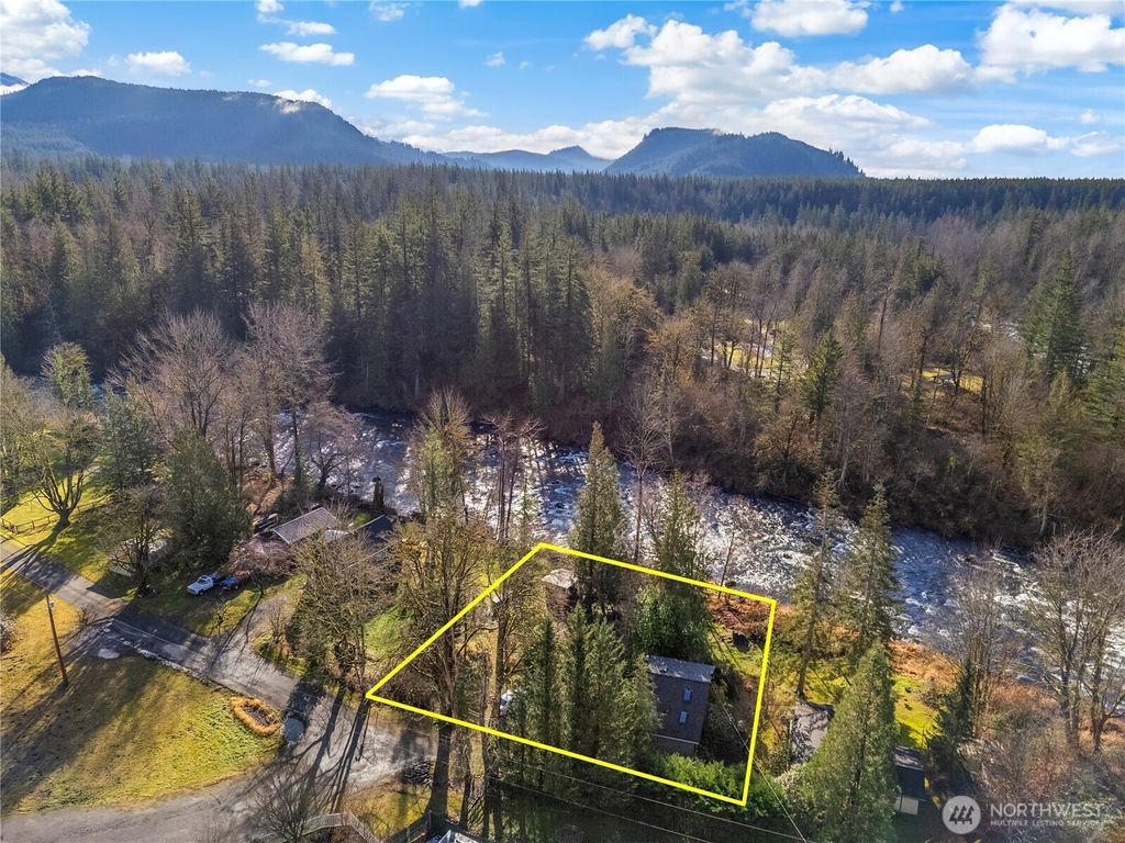 Photo of 32805 SE 310th Street, Ravensdale, WA 98051 (MLS # 2480005)