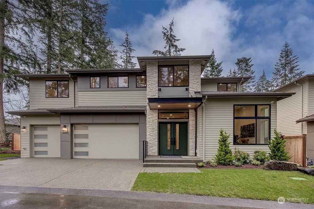 Photo of 24527 SE 14th Street, Sammamish, WA 98075 (MLS # 2322993)