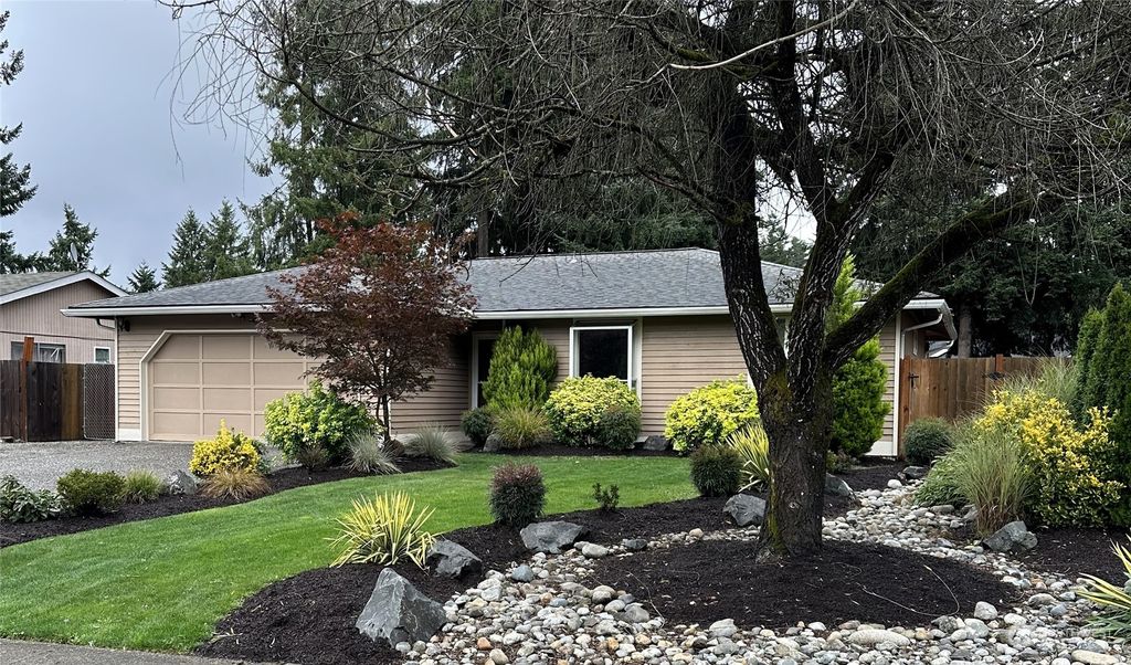 Photo of 26210 191st Place SE, Covington, WA 98042 (MLS # 2166125)