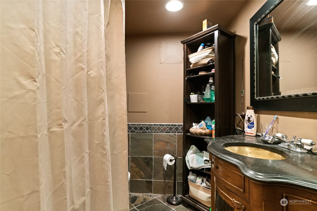 listing image 9360238589078950153