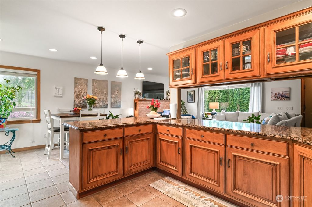 listing image 9366540179080092189