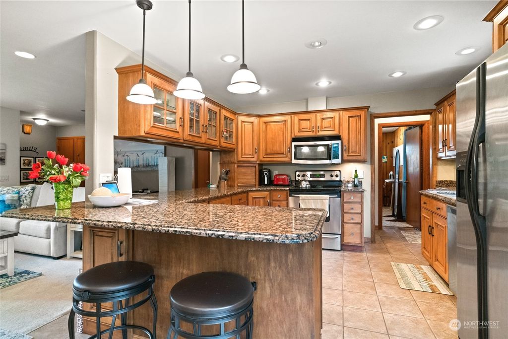 listing image 9363130926968574023