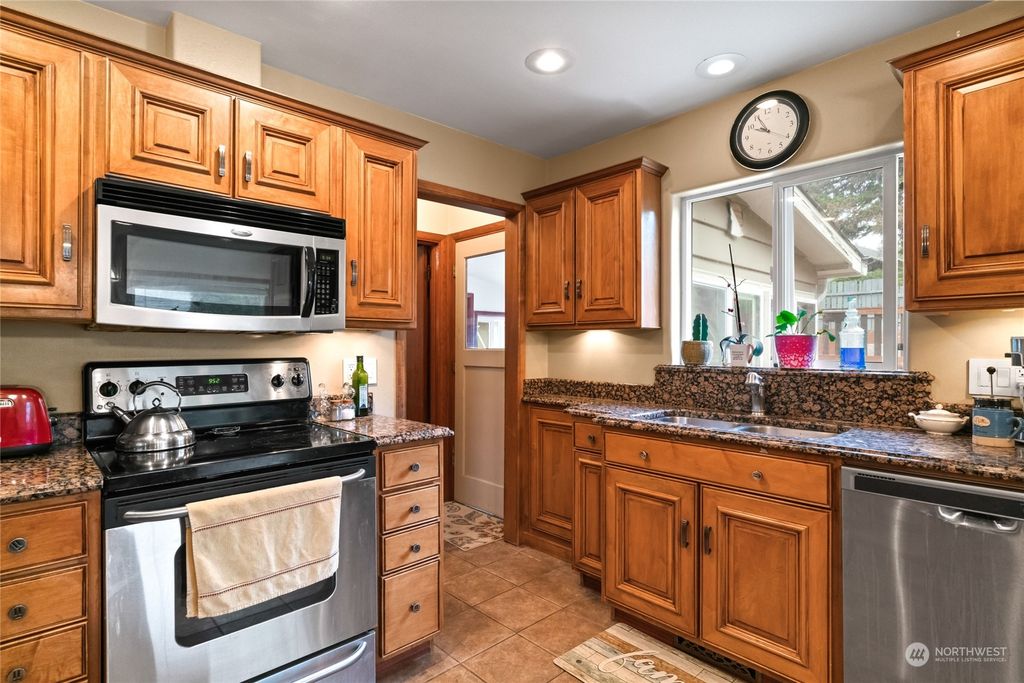 listing image 9364015721310034743