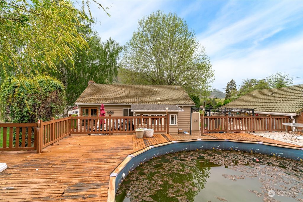 listing image 9360175245527180125