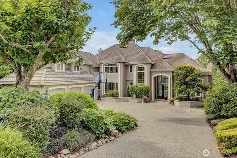 Photo of 13935 209th Avenue NE, Woodinville, WA 98077 (MLS # 2540349)