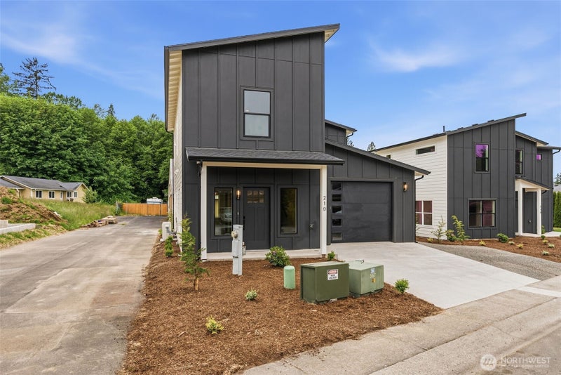 210 Glengate Street