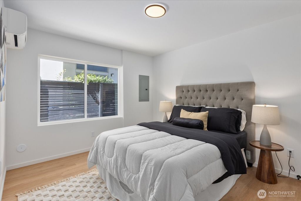 Photo of 918 28th Avenue S #B, Seattle, WA 98144 (MLS # 2407584)