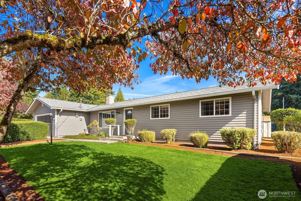 Photo of 20004 142nd Avenue SE, Kent, WA 98042 (MLS # 2594115)