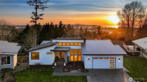 Photo of 9687 Crest Drive, Blaine, WA 98230 (MLS # 2491002)