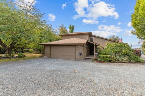 Photo of 7402 11th Street SE, Lake Stevens, WA 98258 (MLS # 2415440)