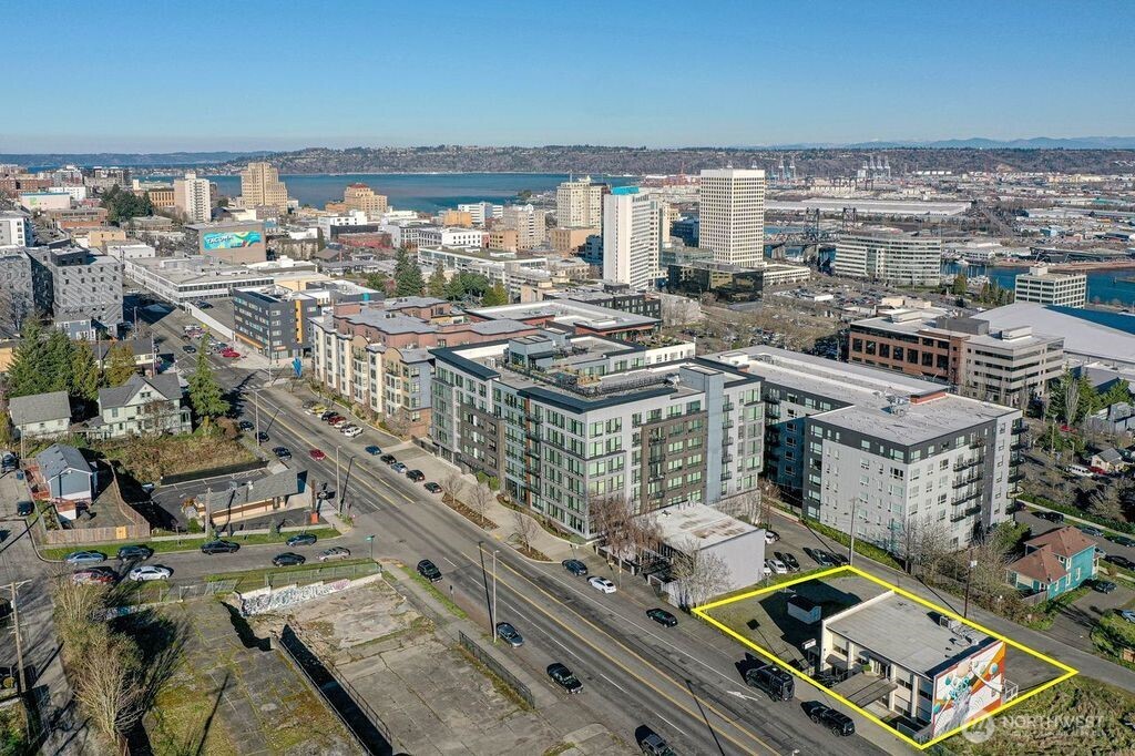 1545 Tacoma Avenue S