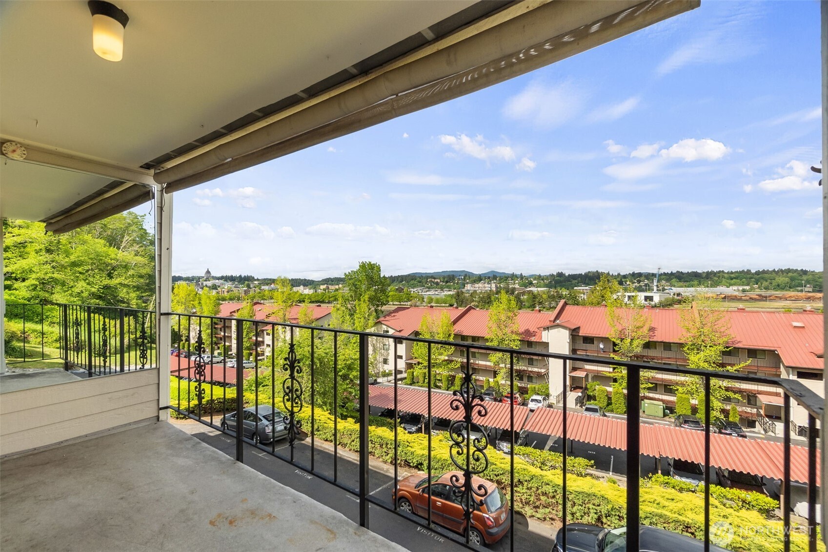 908 East Bay Drive NE 203