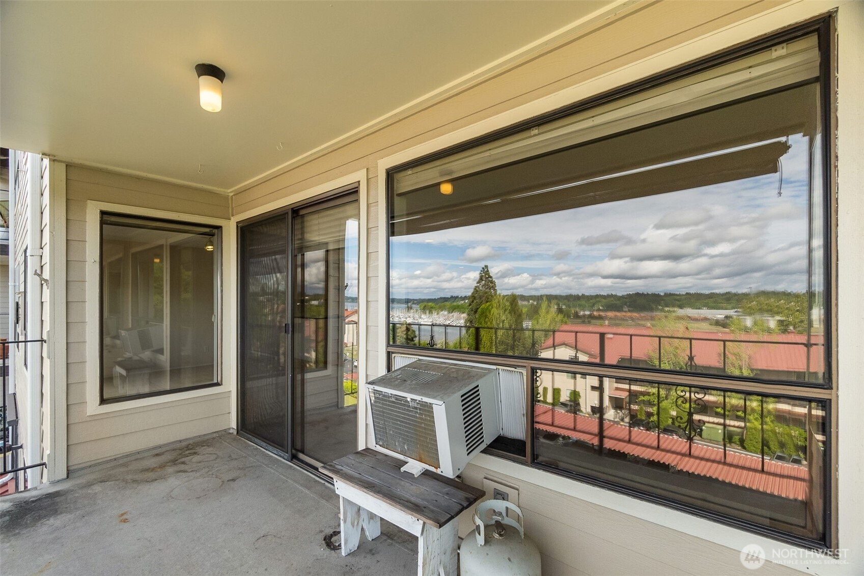 908 East Bay Drive NE 203