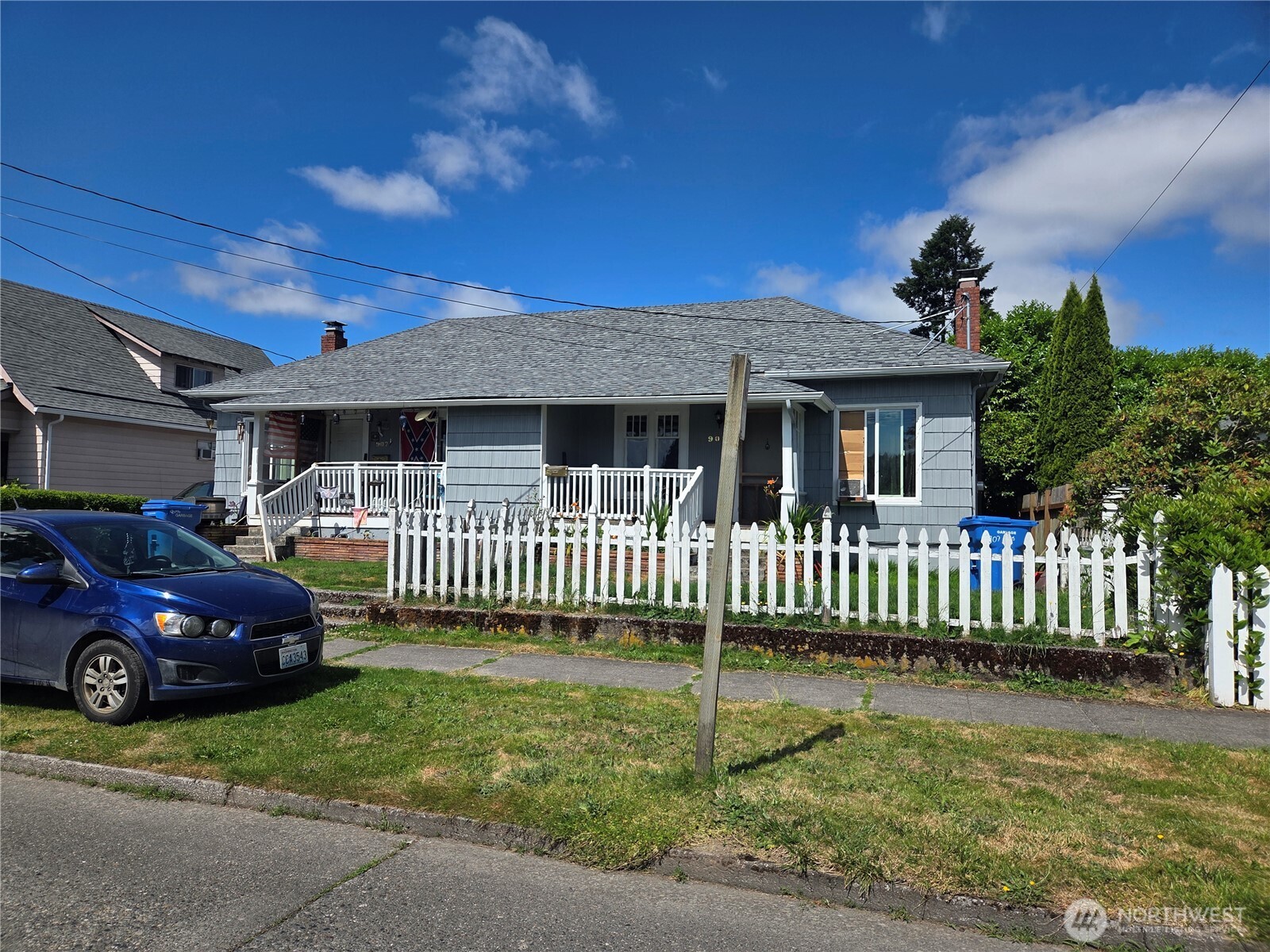 907 S 4th Avenue