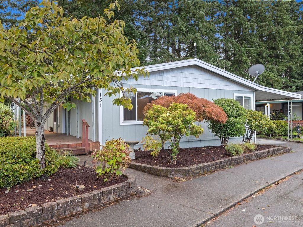 Photo of 2500 S 370th Street #131, Federal Way, WA 98003 (MLS # 2441466)