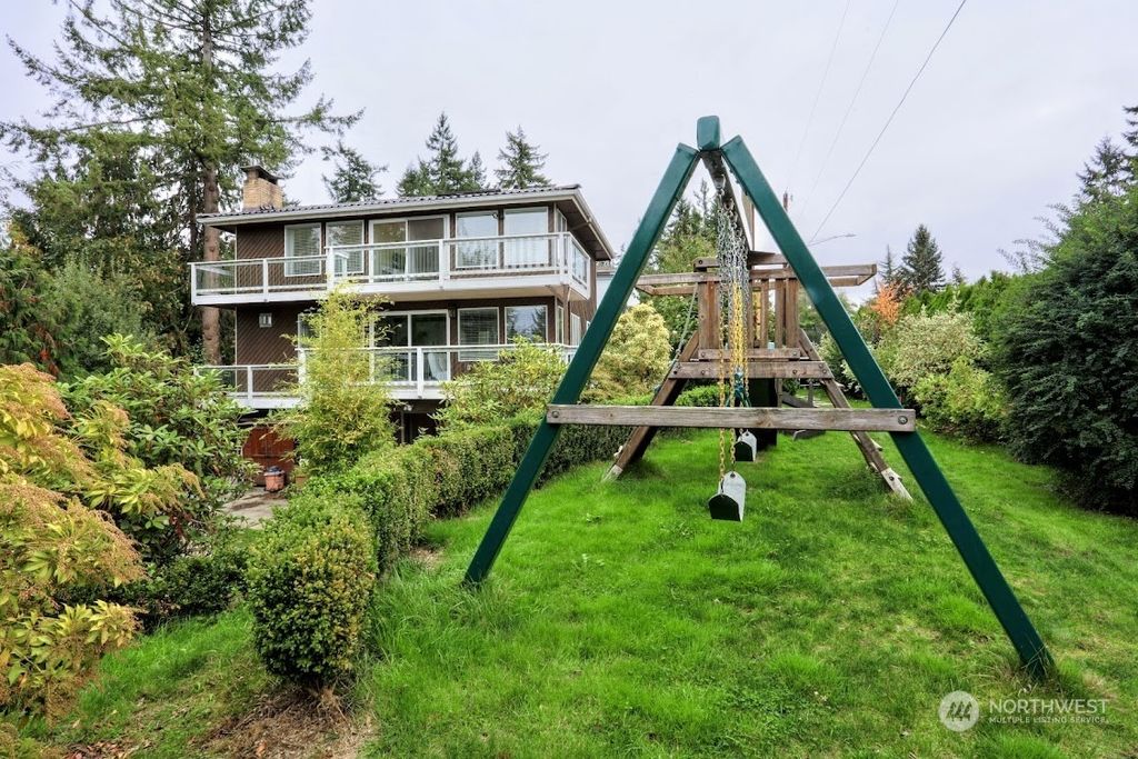Photo of 5831 Central Drive, Mukilteo, WA 98275 (MLS # 2174694)