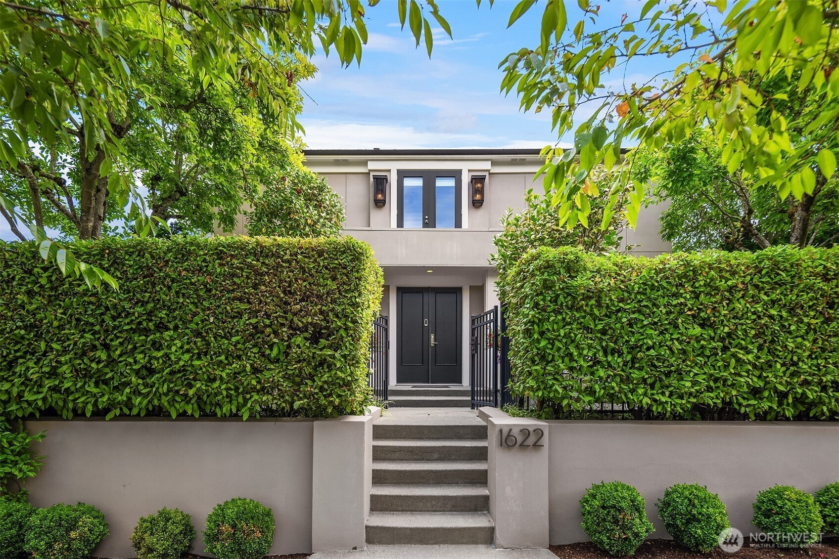1622 5th Avenue N