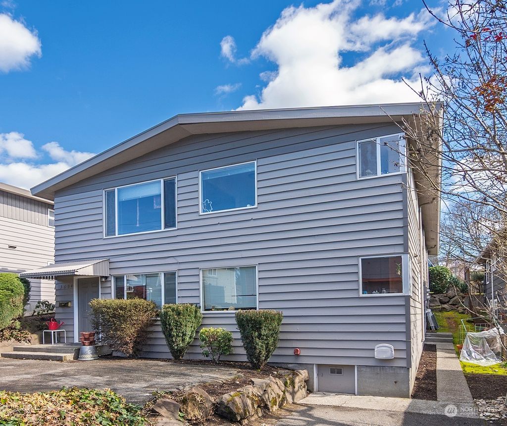 Photo of 3633 Woodlawn Avenue N, Seattle, WA 98103 (MLS # 2207580)