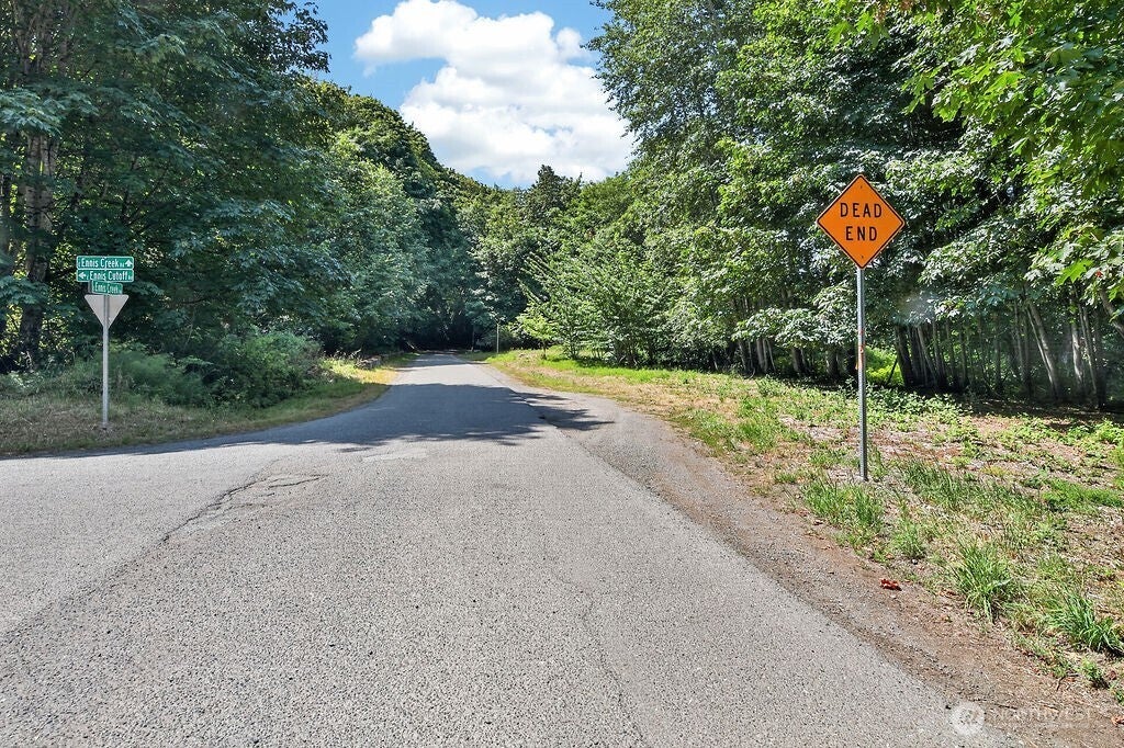2009 E Ennis Creek Road