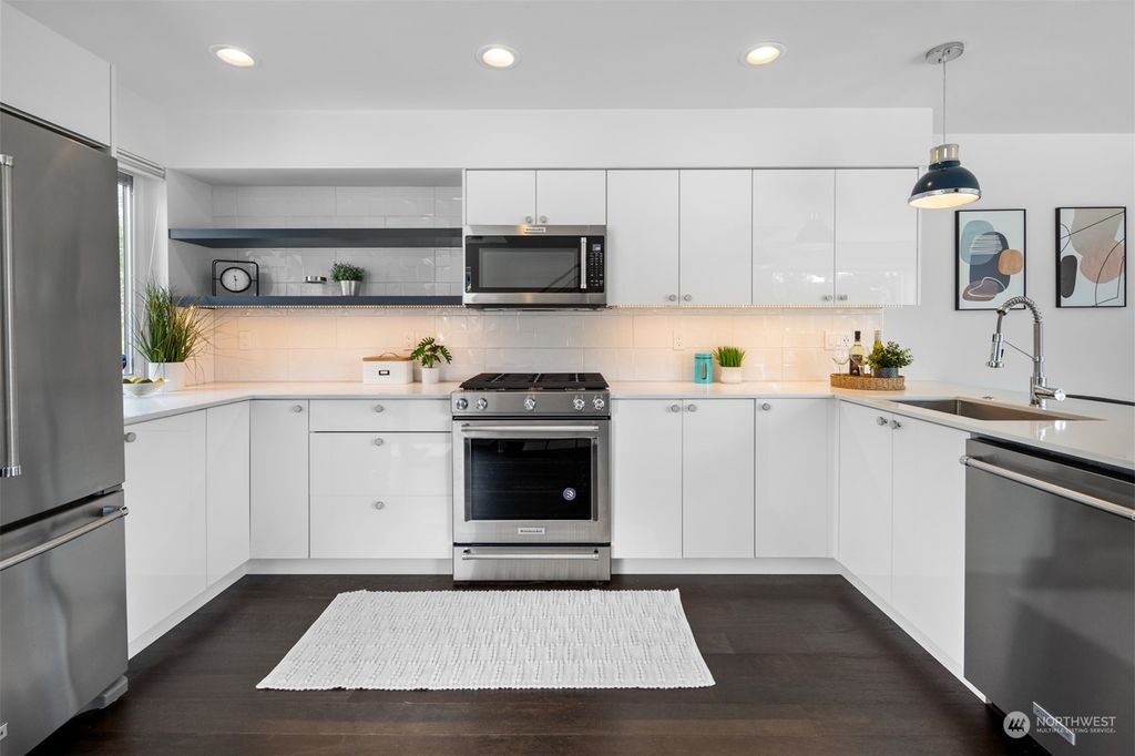 Photo of 2000 Thorndyke Avenue W, Seattle, WA 98199 (MLS # 2225872)