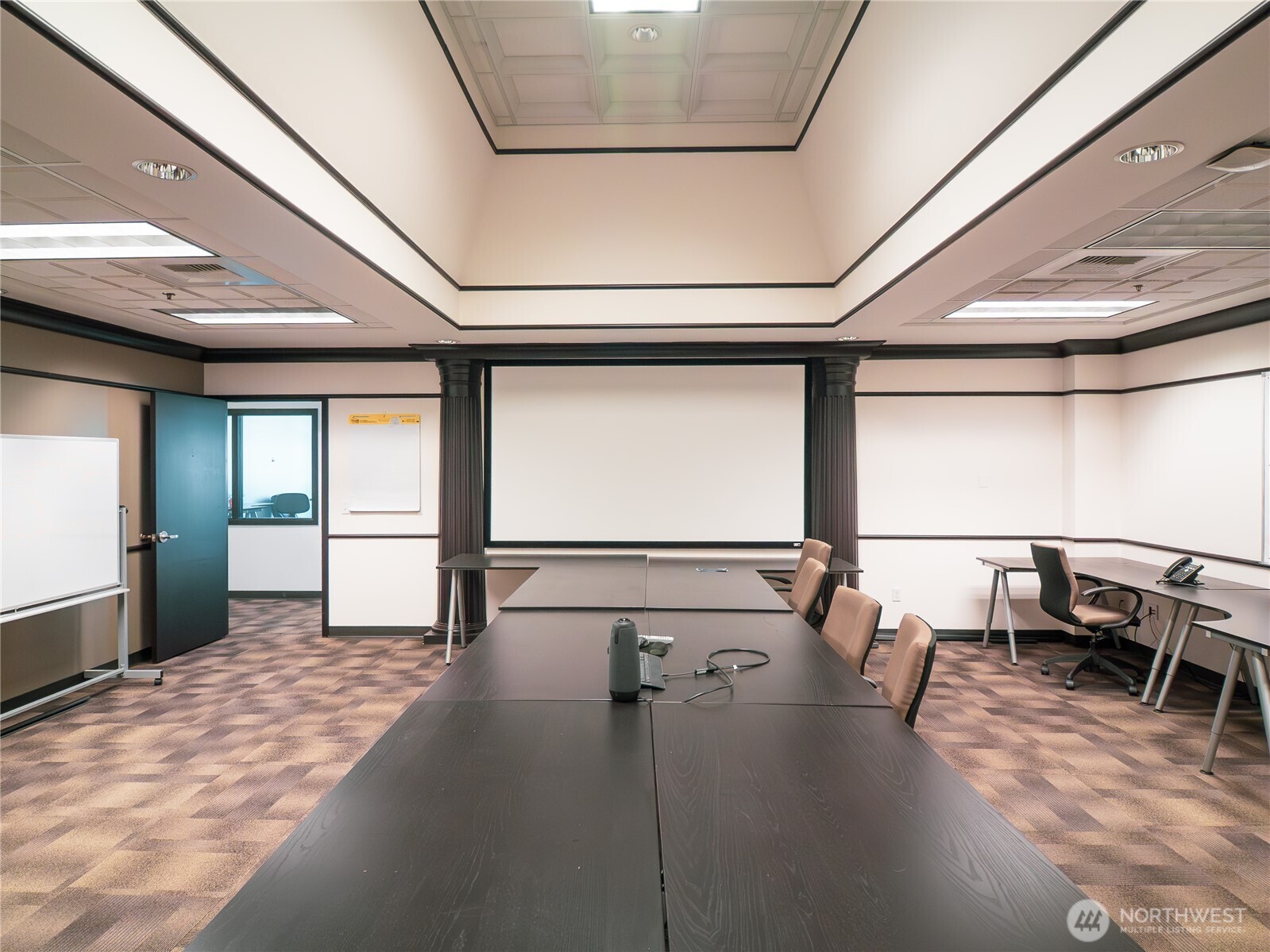 1323 Commercial Street