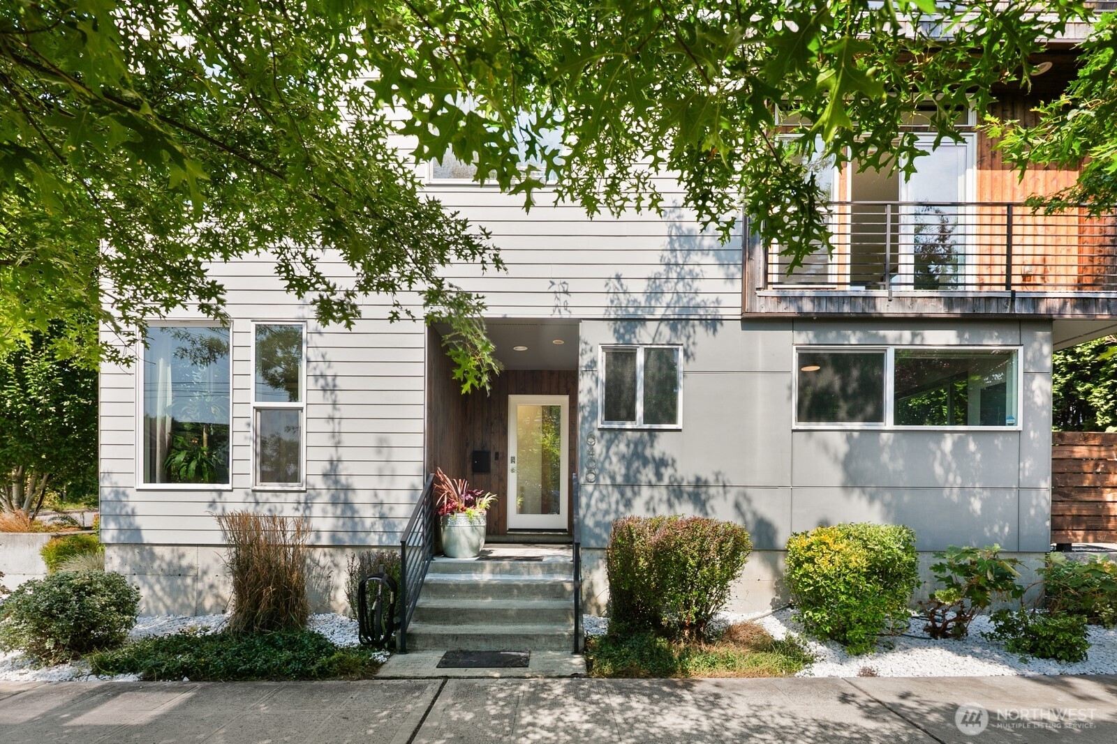 6400 28th Avenue NW