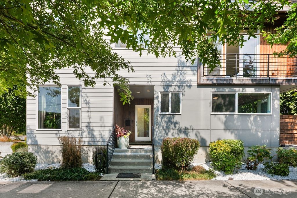 Photo of 6400 28th Avenue NW, Seattle, WA 98107 (MLS # 2428128)