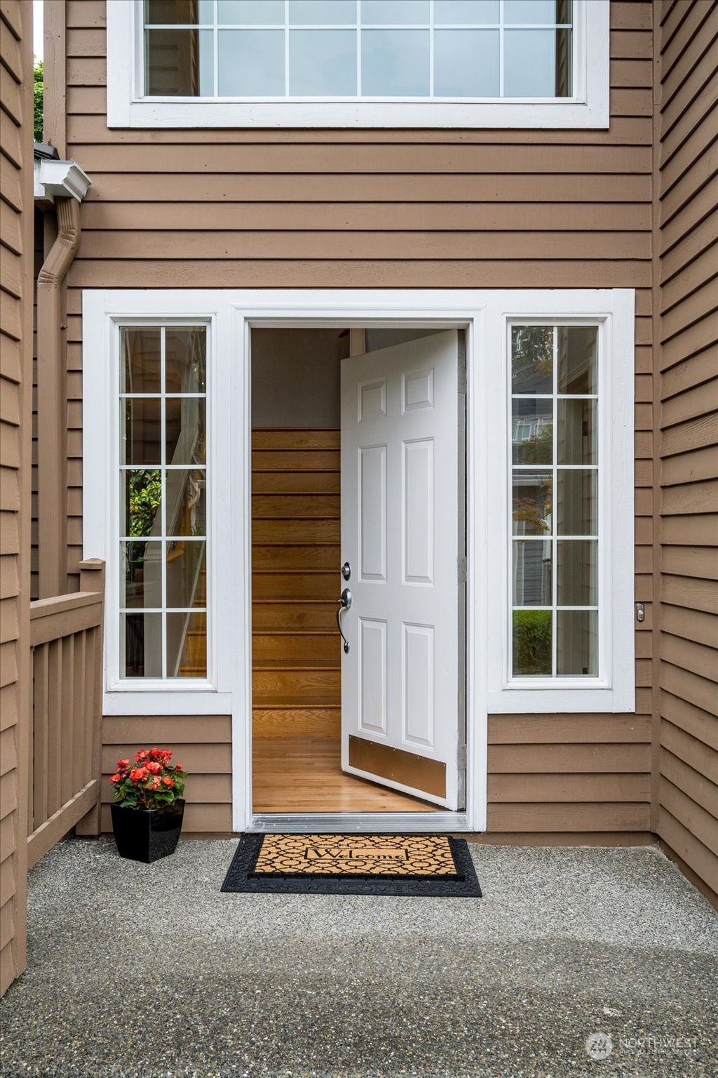 Photo of 1321 5th Lane, Kirkland, WA 98033 (MLS # 2129509)
