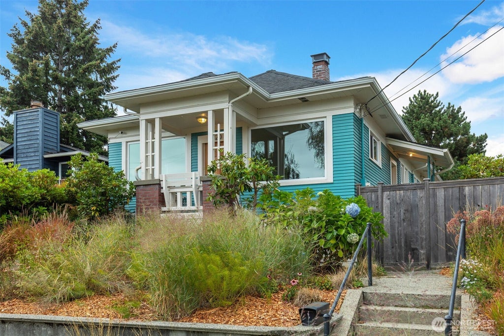 Photo of 1820 S Weller Street, Seattle, WA 98144 (MLS # 2578674)