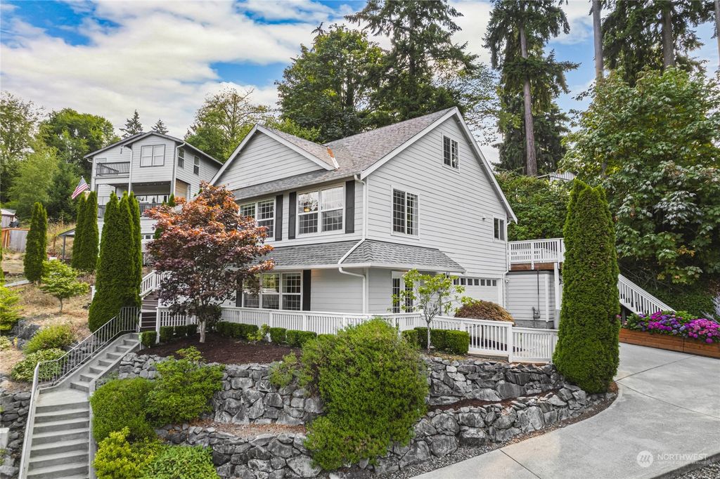 Photo of 701 Vine Court, Milton, WA 98354 (MLS # 2278231)