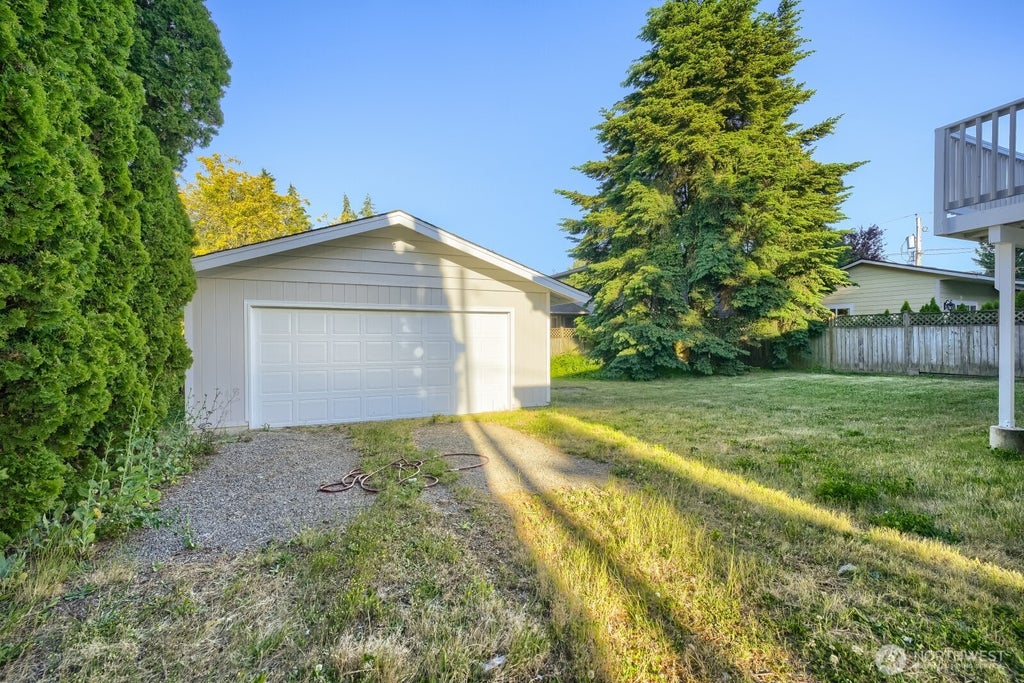 Photo of 25110 35th Avenue S, Kent, WA 98032 (MLS # 2522063)